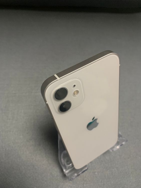 美品 国内版 SIMフリー iPhone12 64GB ホワイト色