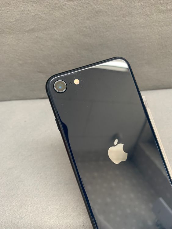 ���� ������ SIM�ե꡼ iPhoneSE �裳���� 128GB �ߥåɥʥ��ȿ�