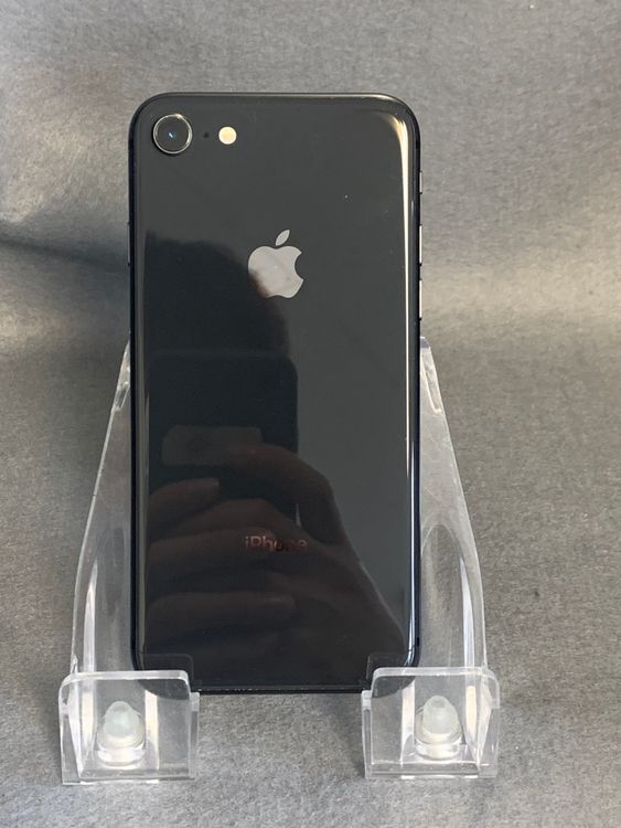 Ķ���ʡ������ǡ�SIM�ե꡼��iPhone8 64GB ���ڡ������쥤��