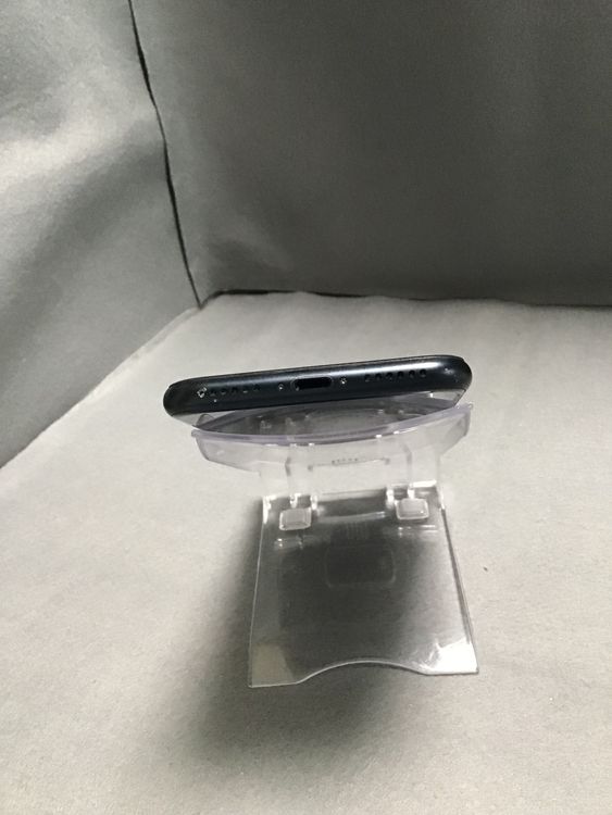 šǡSIMե꡼iPhoneSE 3塡ߥåɥʥȿ