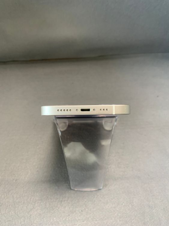 美品 国内版 SIMフリー iPhone 12 64GB ホワイト色