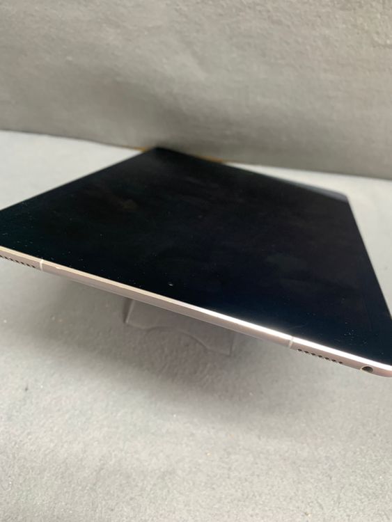 ������� ������ SIM�ե꡼ iPad Pro 9.7����� 32GB Cellular��
