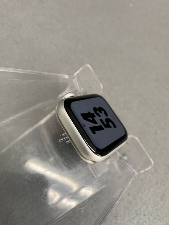 ���� Apple Watch SE ��1���� 32GB GPS��ǥ� 40mm