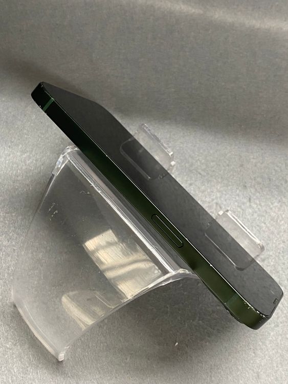 ���ʡ������ǡ�SIM�ե꡼��iPhone13 256GB ���꡼��