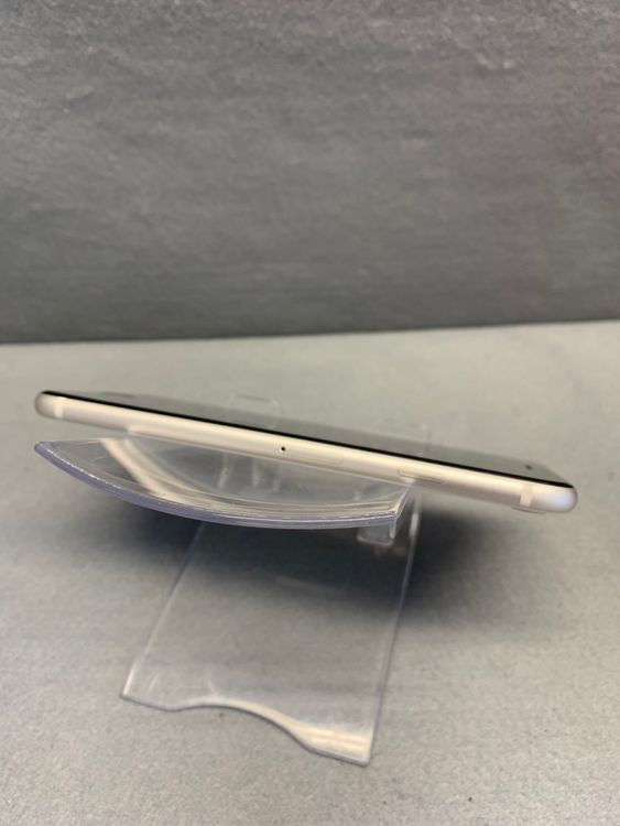 ���� Apple���ȥ��� SIM�ե꡼ iPhoneSE ��3���� 64GB �������饤�ȿ�