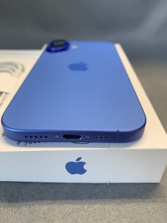 Ķ���ʡ������ǡ�SIM�ե꡼��iPhone16�� 128GB �֥롼��