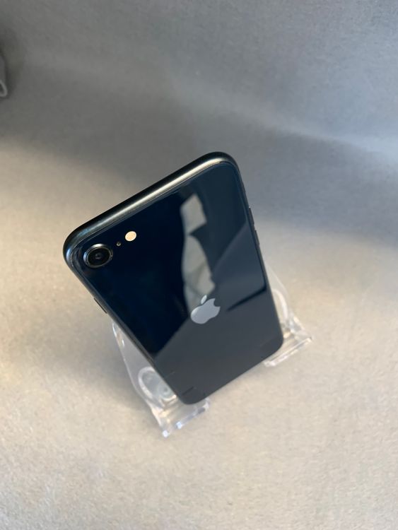 ������� ������ SIM�ե꡼ iPhoneSE ��3���� 128GB �ߥåɥʥ��ȿ�