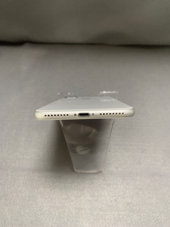 中古 国内版 SIMフリー iPhone8 Plus 256GB シルバー色