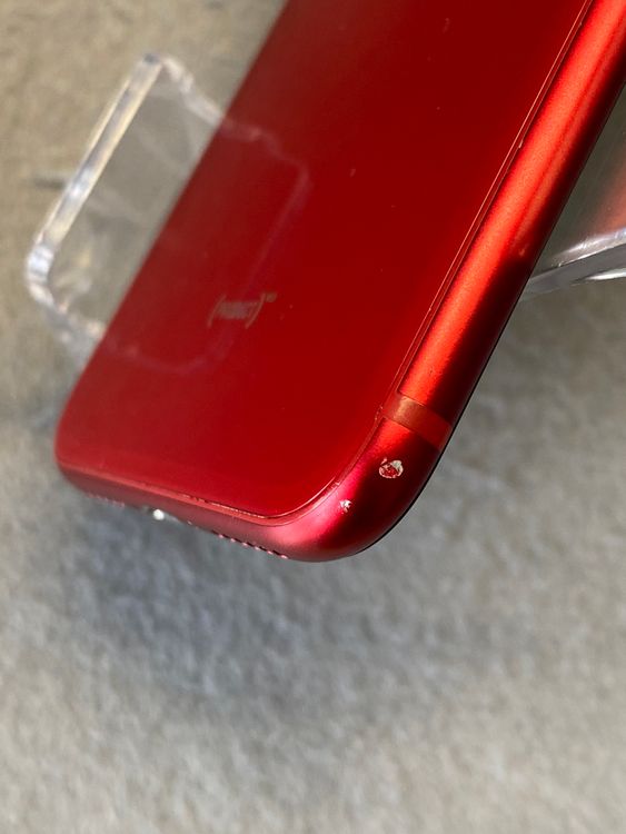 ��š������� SIM�ե꡼ iPhoneSE ��3���� 64GB ��åɿ�