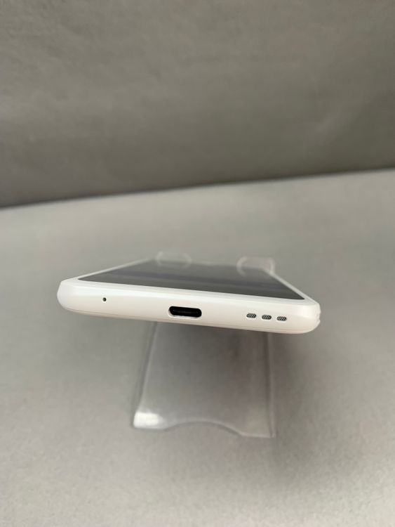 Ķ���� ������ SIM�ե꡼ arrows U 32GB �ۥ磻�ȿ�