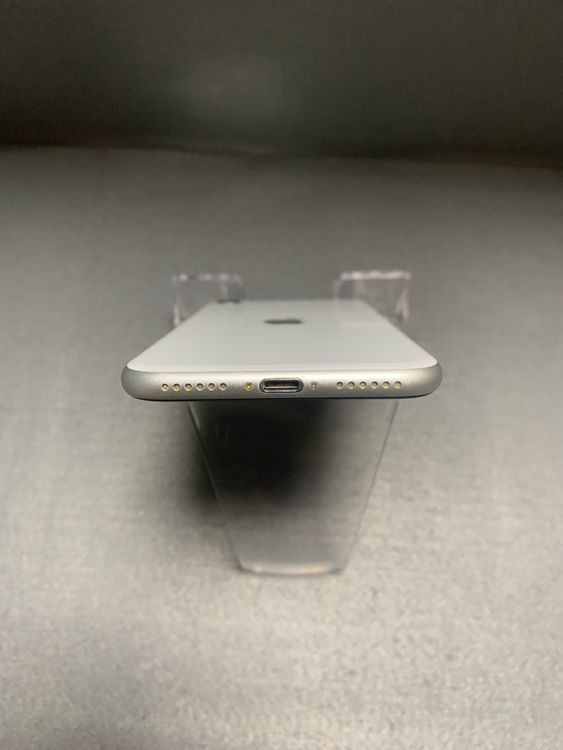 ���� ������ SIM�ե꡼ iPhoneSE ��2���� 64GB �ۥ磻�ȿ�