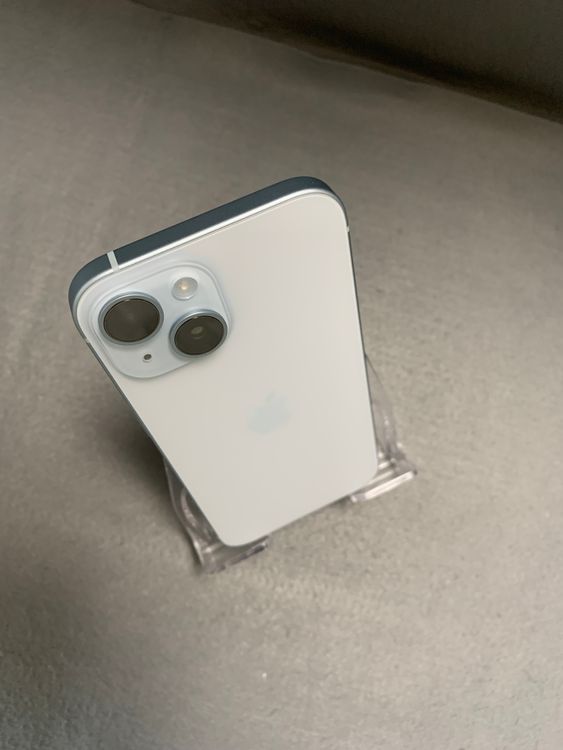 ����Ʊ�� ������ SIM�ե꡼ iPhone15 128GB �֥롼��