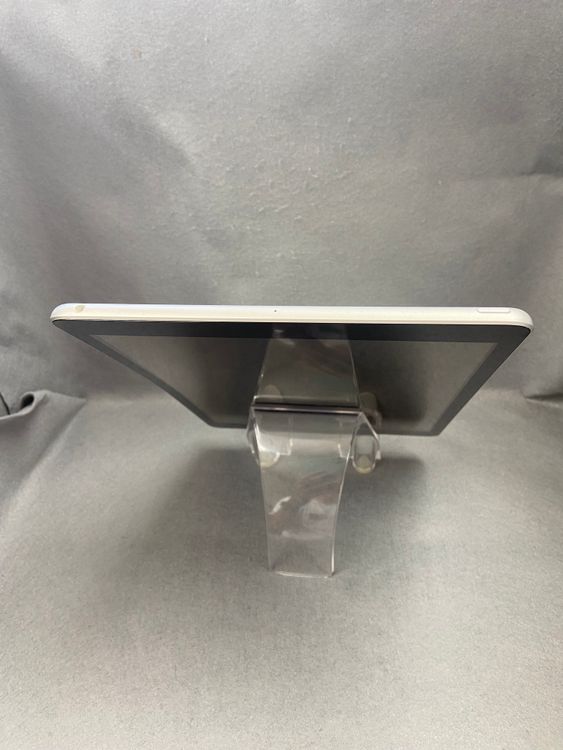 ������ Ķ���ʡ������ǡ�Wi-Fi �ǡ�iPad ��9���塡 64GB ���ڡ������쥤��