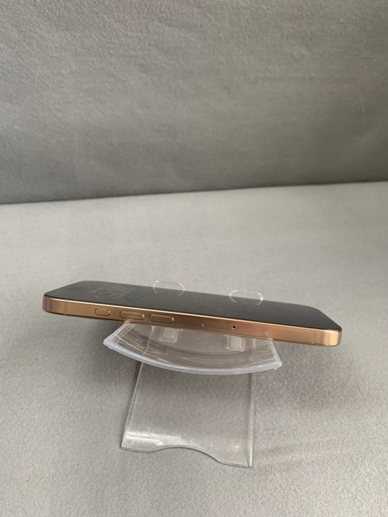 Ķ���� Apple���ȥ��� SIM�ե꡼ iPhone16 Pro 128GB �ǥ����ȥ����˥��࿧