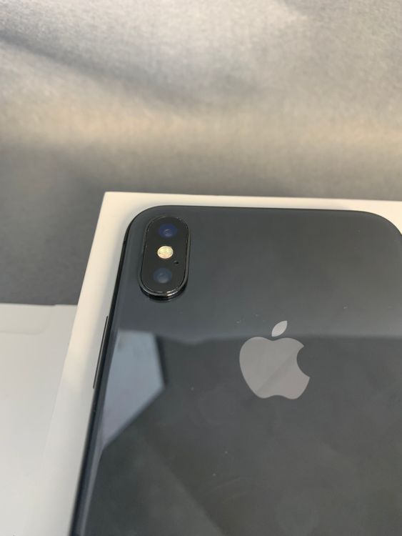 Ķ���ʡ������ǡ�SIM�ե꡼��iPhoneX 256GB ���ڡ������쥤��
