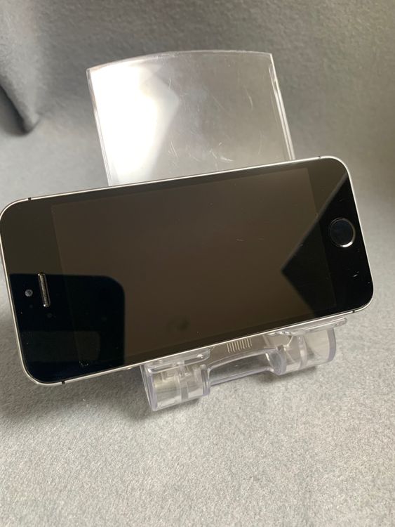  SIMե꡼ iPhoneSE 1 32GB ڡ쥤