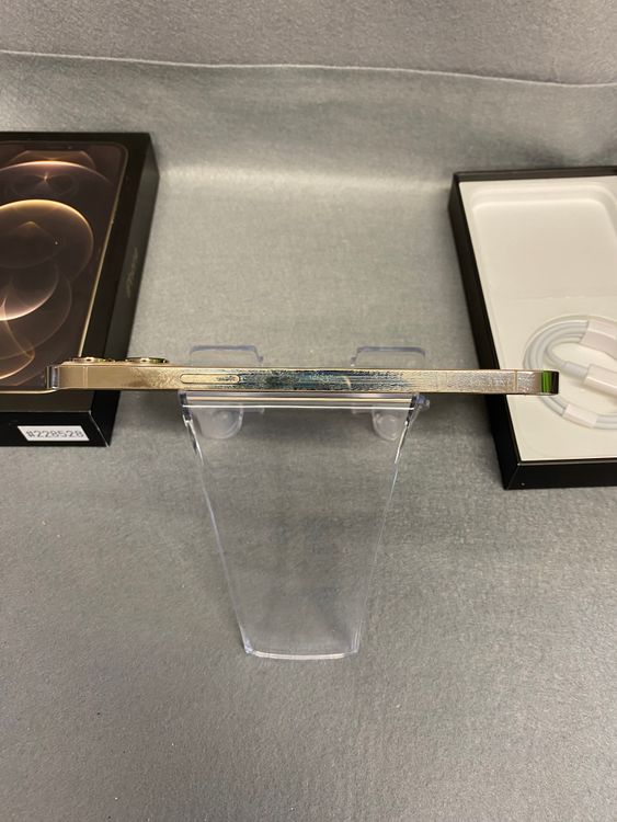 Ķ���ʡ������ǡ�SIM�ե꡼��iPhone12 Pro max 512GB ������ɿ�