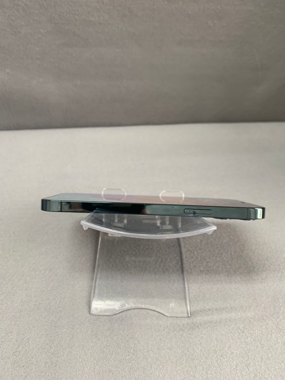 ������š������ǡ�SIM�ե꡼��iPhone12 Pro 256GB �ѥ��ե��å��֥롼��
