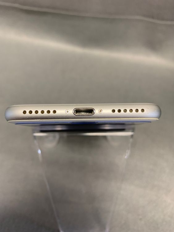 ���ʡ������ǡ�SIM�ե꡼��iPhone 8 64GB ����С���