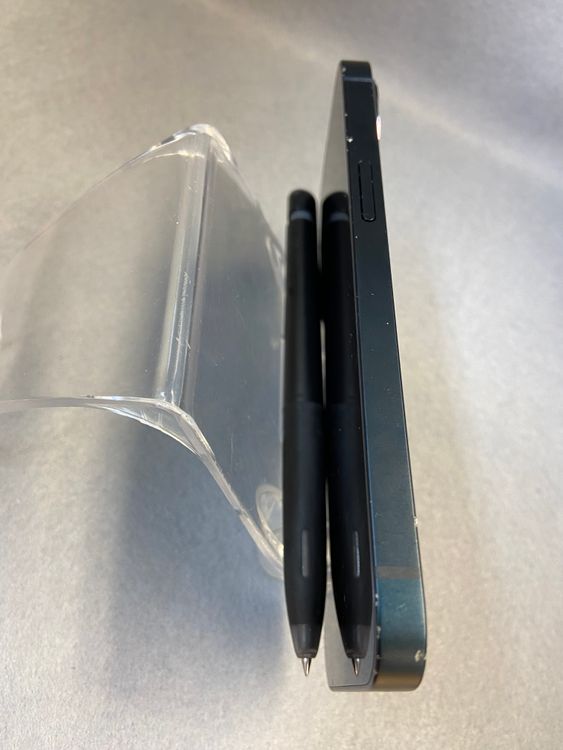 ��š������ǡ�SIM�ե꡼��iPhone13��256GB���ߥåɥʥ��ȿ�
