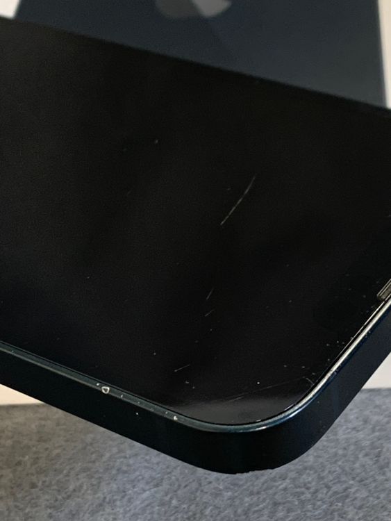 ����ʡ������ǡ�SIM�ե꡼��iPhone13 128GB �֥롼��