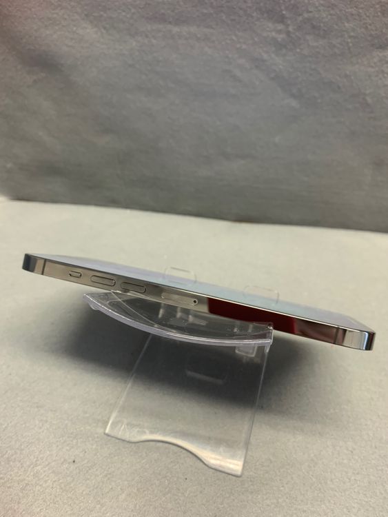 ���ʡ������ǡ�SIM�ե꡼��iPhone13 Pro Max 128GB  ����ե����ȿ�