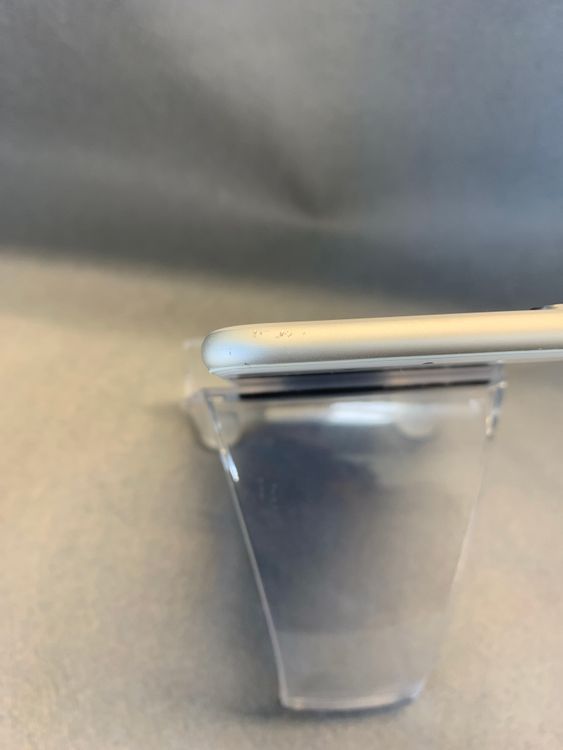 ���ʡ�softbank�����䡡iPhone6�� 16GB �ۥ磻�ȿ�