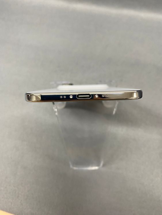 Ķ���� Apple���ȥ��� SIM�ե꡼ iPhoneAir 256GB ���饦�ɥۥ磻�ȿ�