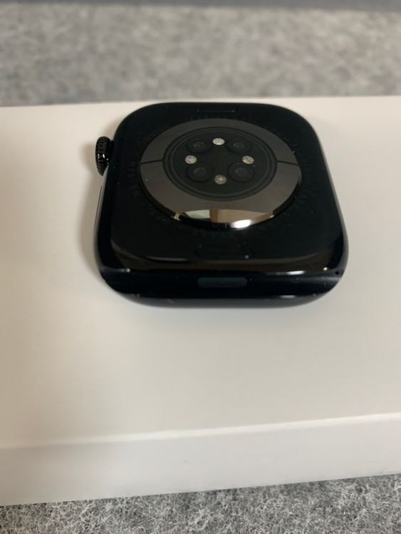 ムスビー｜美品 Apple Watch Series10 64GB GPS版 ジェットブラック 