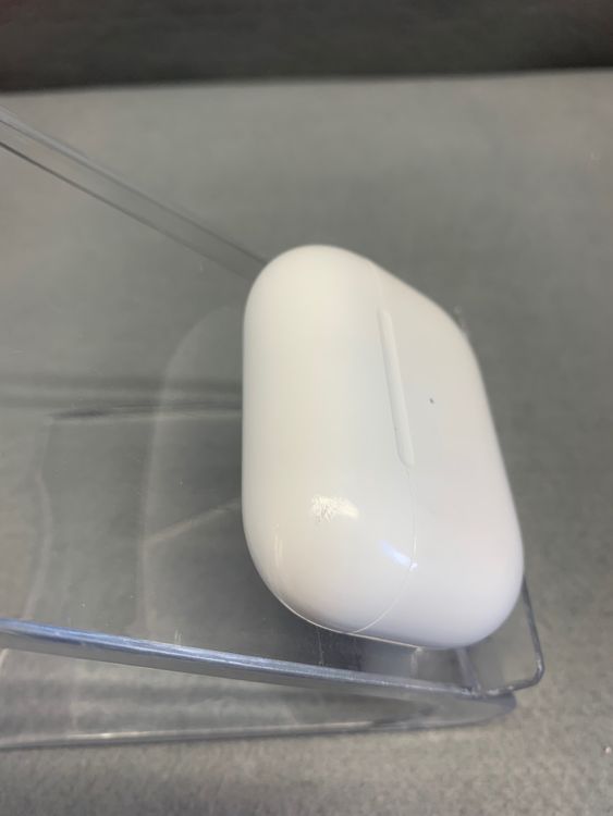 ���ʡ�AirPods Pro ������塡MWP22J/A MagSafe Charging Case