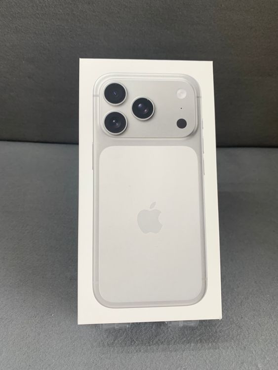 ����̤���� Apple���ȥ��� SIM�ե꡼ iPhone17 Pro 256GB ����С���