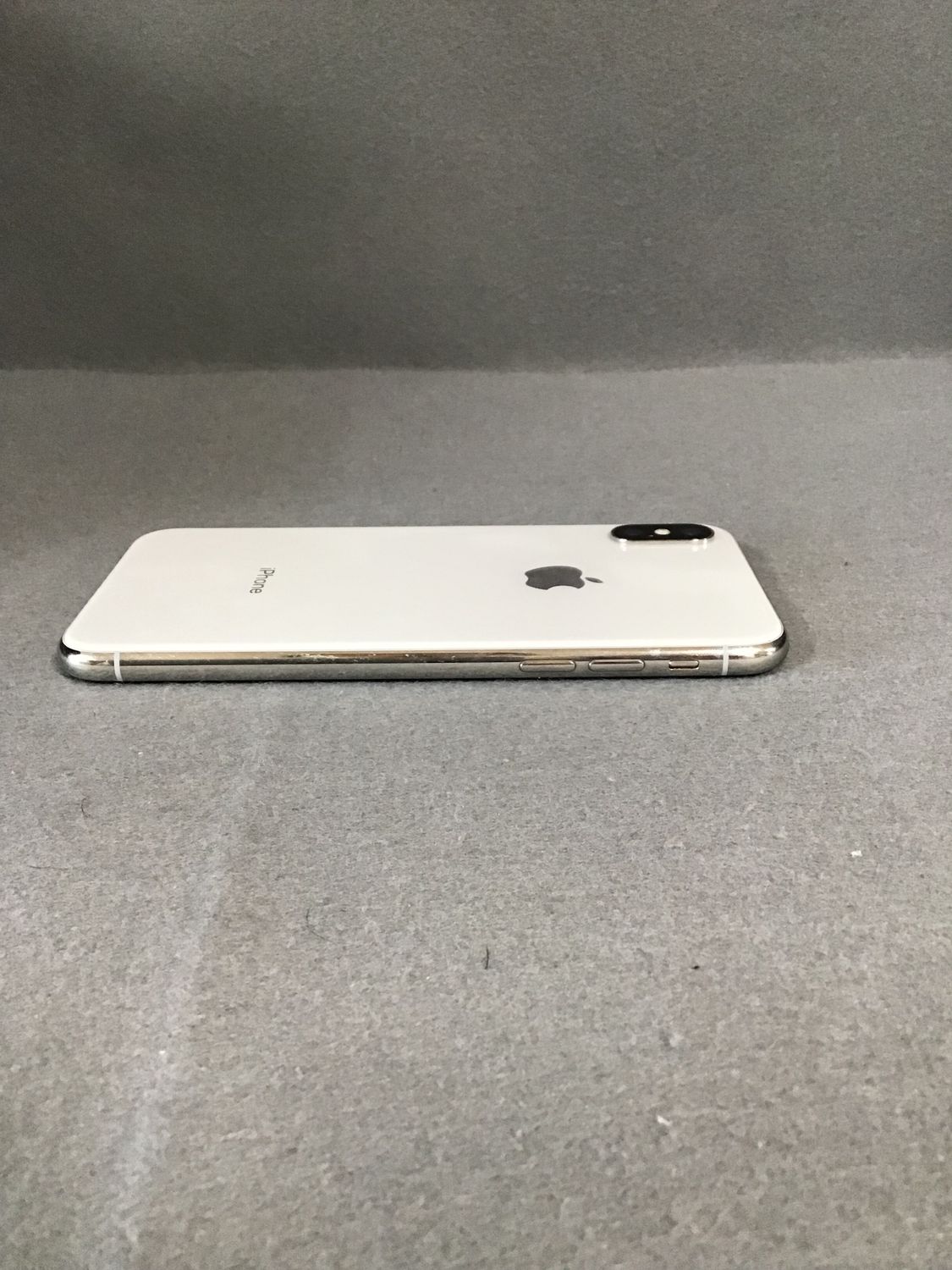 ムスビー｜美品 国内版 SIMフリー iPhoneX 64GB シルバー色