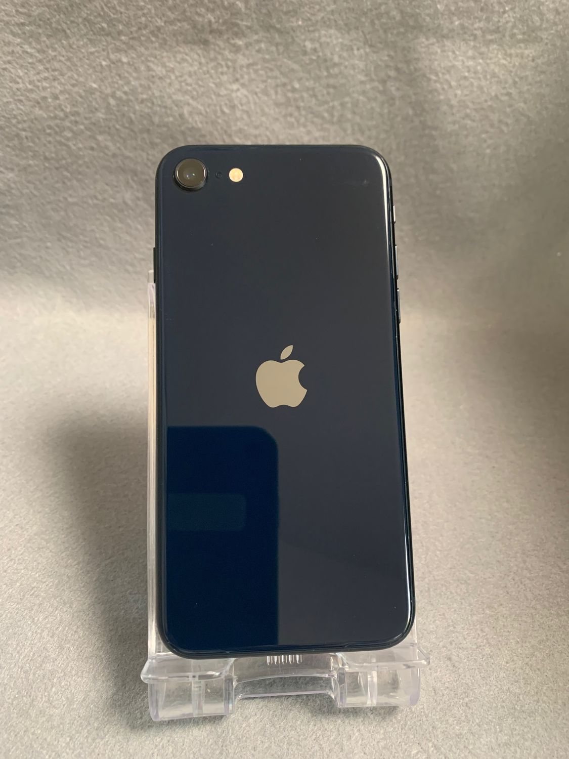 ムスビー｜美品 国内版 SIMフリー iPhoneSE 第3世代 64GB ミッドナイト  