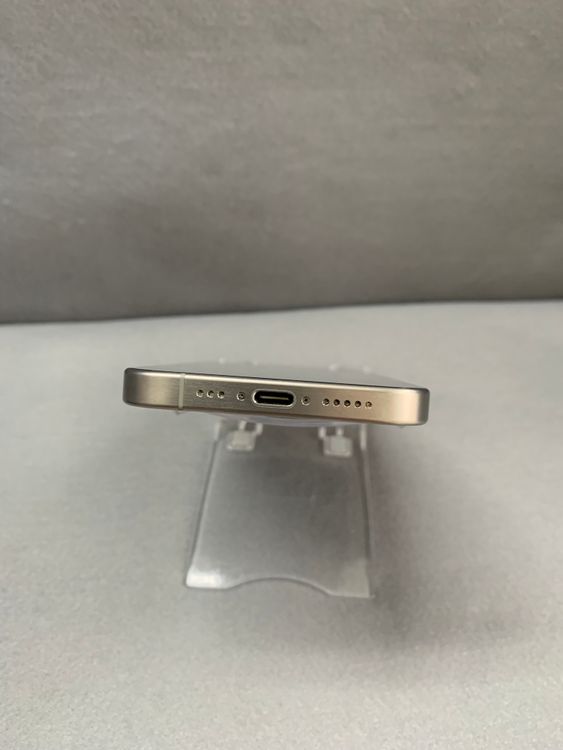 Ķ���� Apple���ȥ��� SIM�ե꡼ iPhone15 Pro 256GB