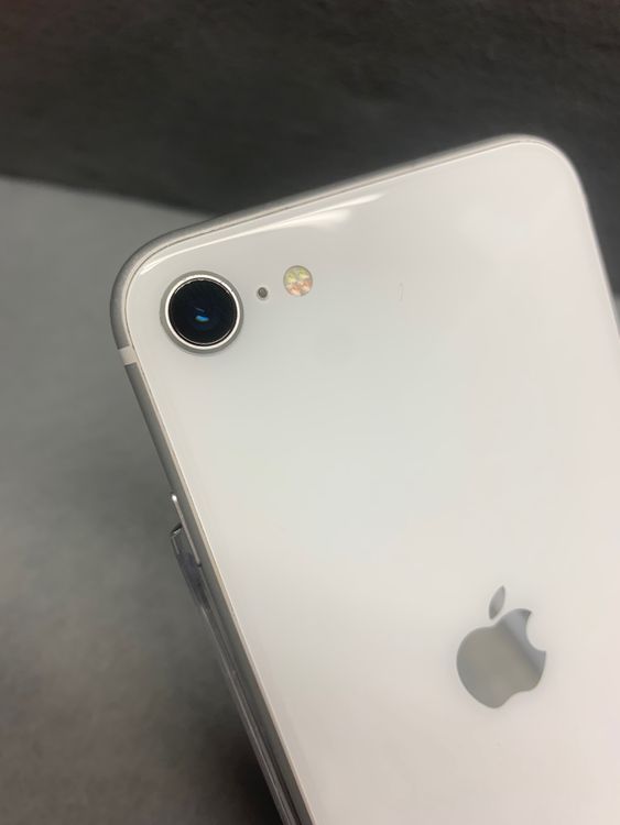 ���ʡ������ǡ�SIM�ե꡼��iPhoneSE ��2���� 64GB �ۥ磻�ȿ�