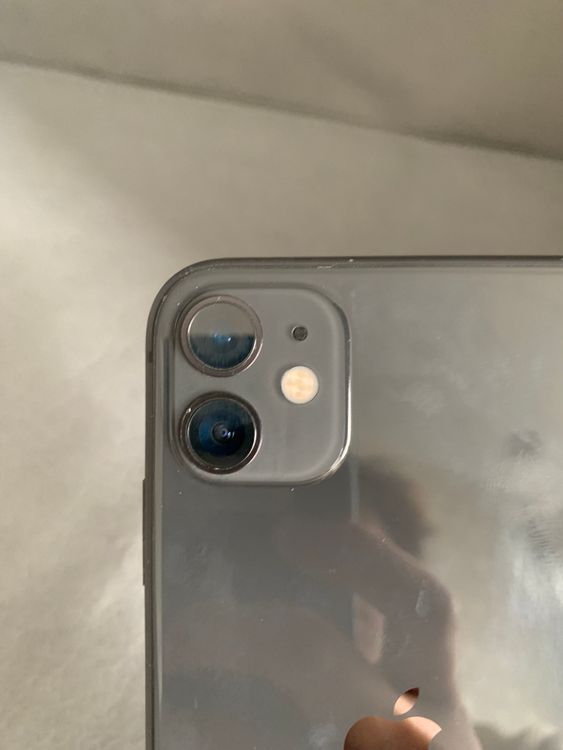 ���ʡ������ǡ�SIM�ե꡼��iPhone11 128GB �֥�å���