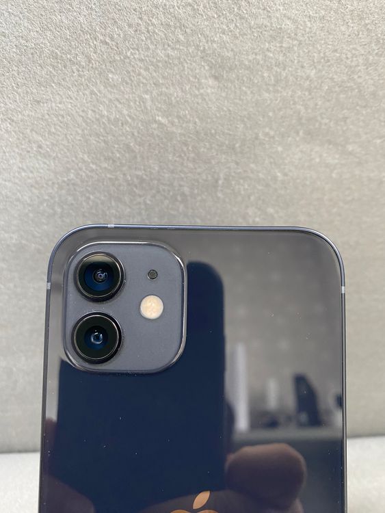 Ķ���ʡ������ǡ�SIM�ե꡼��iPhone12 64GB �֥�å���