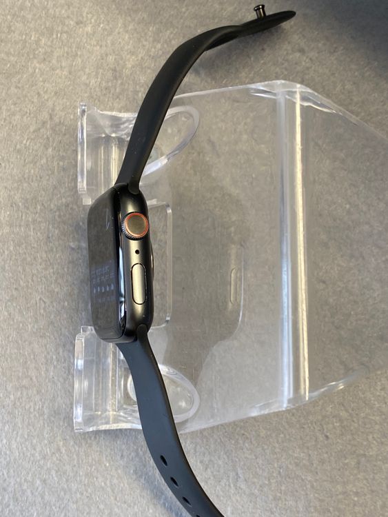 ���ʡ�Apple Watch series5 32GB 44mm S/M GPS+����顼��ǥ�
