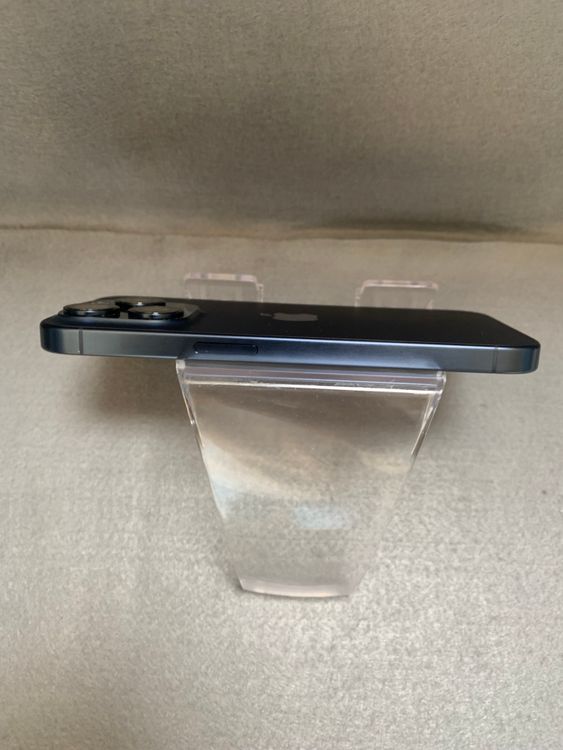 ���� ������ SIM�ե꡼ iPhone15 Pro 1TB �֥롼�����˥��࿧