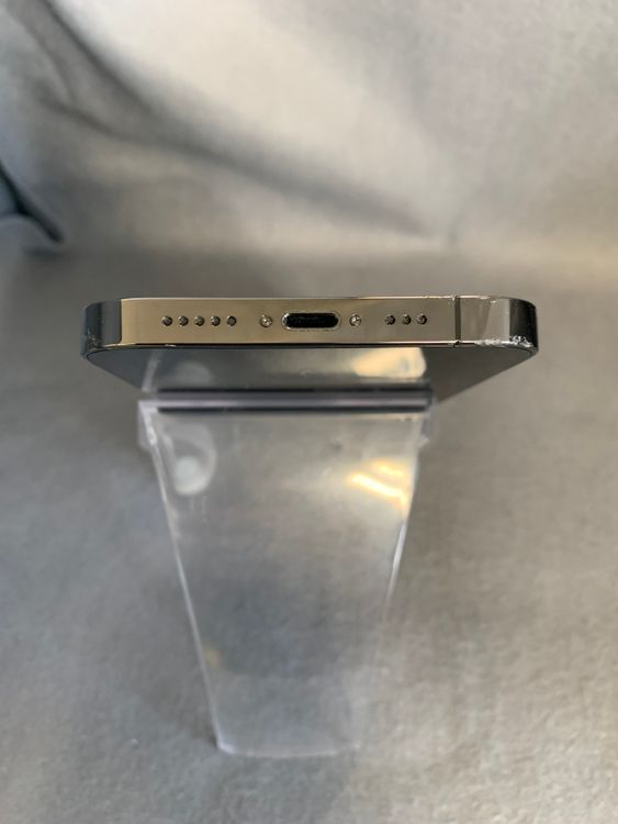 ���ʡ������ǡ�SIM�ե꡼��iPhone12 Pro 256GB ����ե����ȿ�