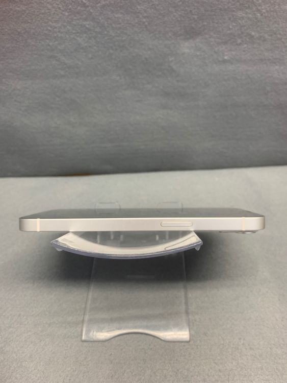 Ķ���� ������ SIM�ե꡼ iPhone13 256GB �������饤�ȿ�