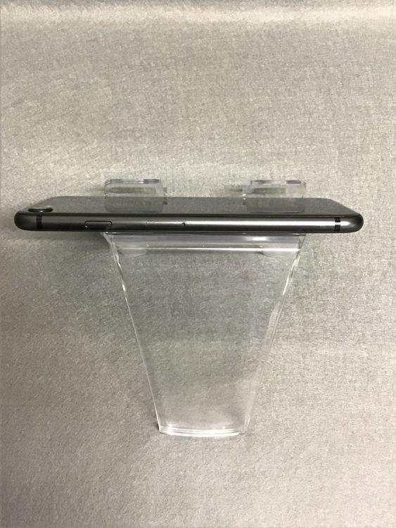 ���� ������ SIM�ե꡼��iPhone8  64GB ���ڡ������쥤��