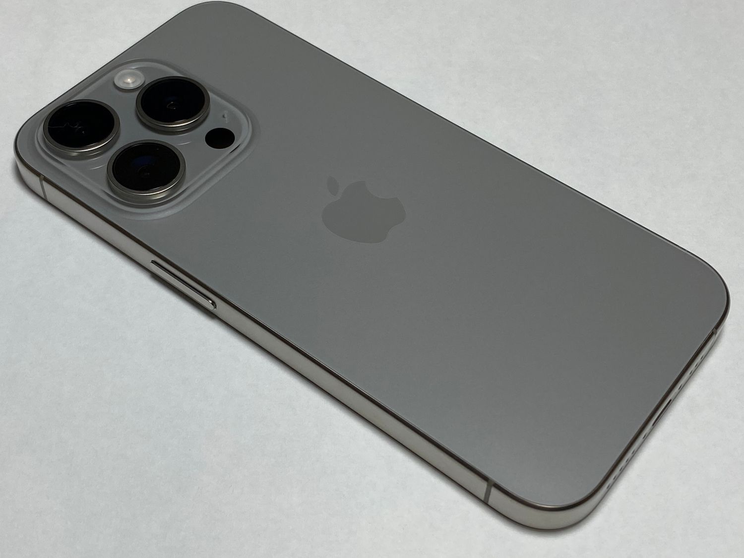 ムスビー｜【新品】iPhone 15 Pro Max 256GB ナチュラルチタニウム 