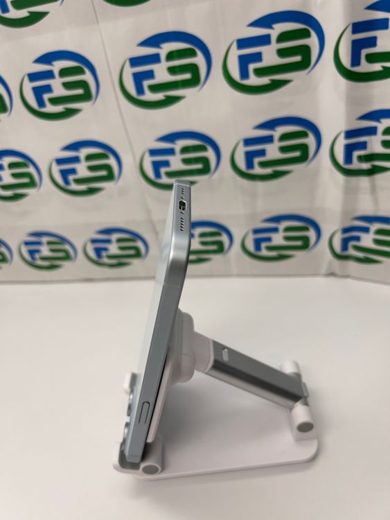 iPhone 15 128GB �֥롼