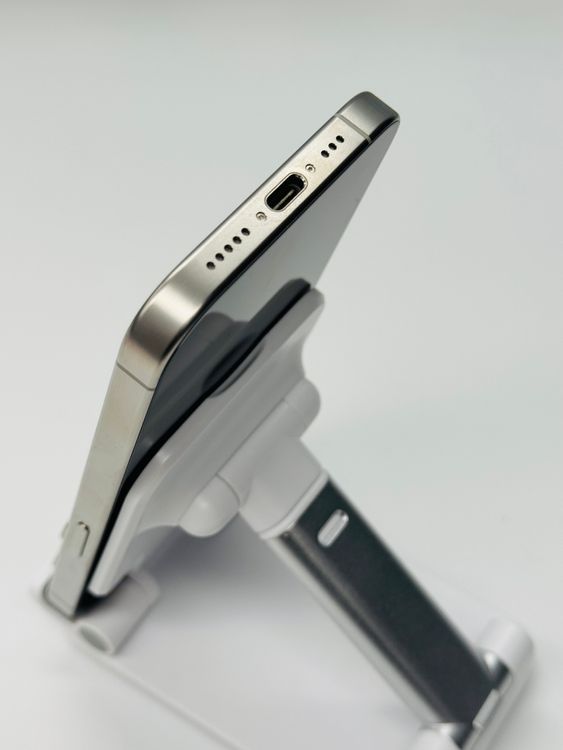 iPhone 15 Pro 512G �ۥ磻�ȥ����˥���