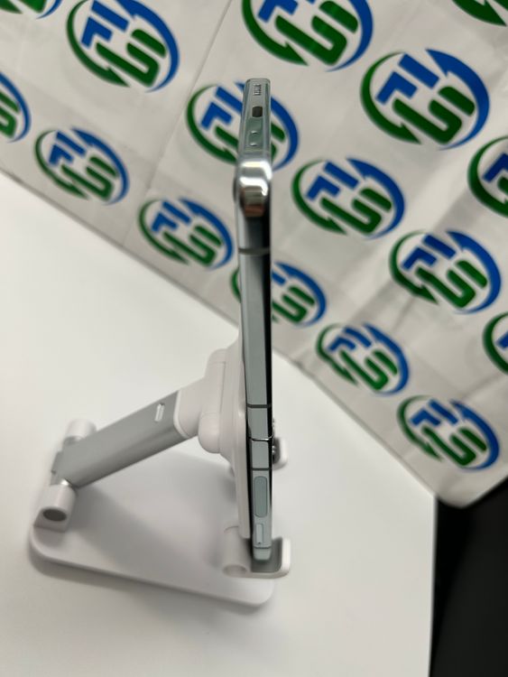 Galaxy Z Flip5 8GB 256GB SCG23 �ߥ��