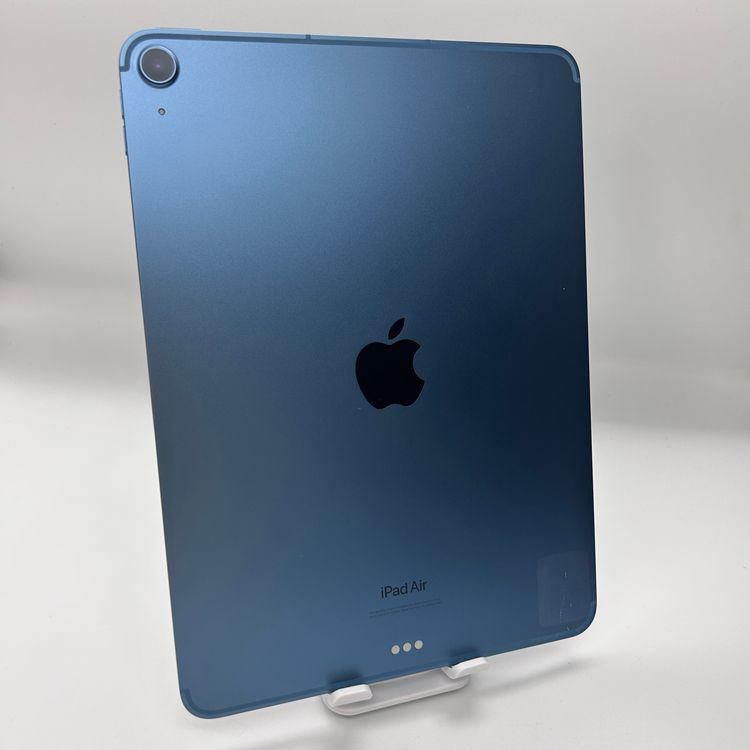 iPad Air ��5���� 64GB cellular �֥롼 ������  �Хåƥ꡼93%