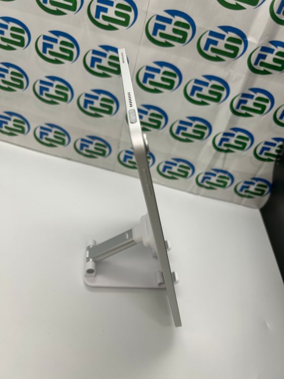 iPad 10 Wi-Fi 64GB С վ 