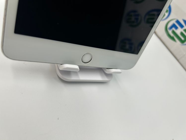 iPad mini 5 Wi-Fi 64GB С