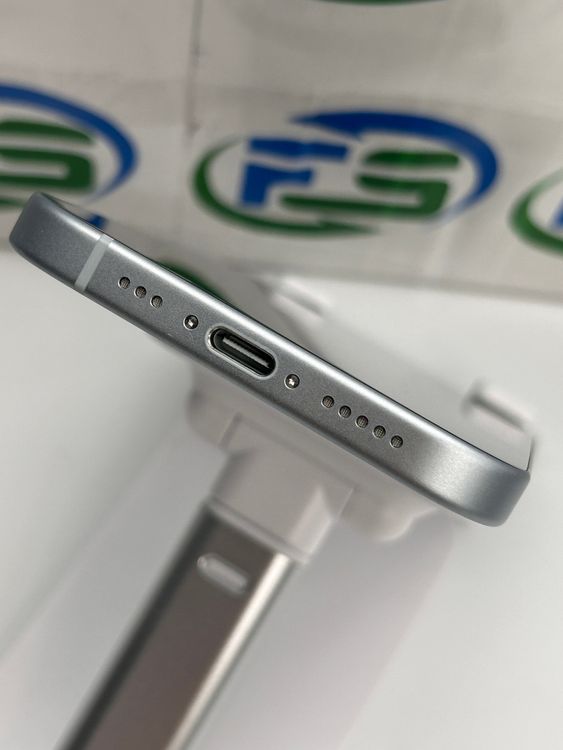 iPhone 15 128GB �֥롼 SIM�ե꡼  �Хåƥ꡼92%